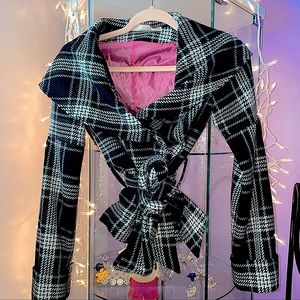 DKNY Jeans Black and White Bell Sleeve Crop Coat